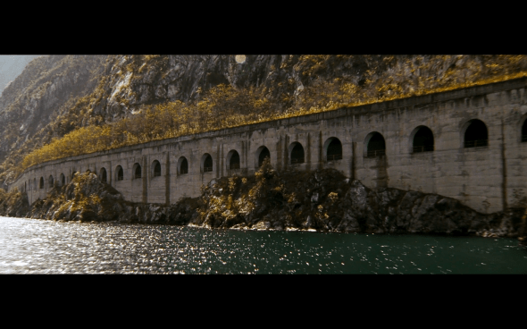 Quantum of Solace - 13