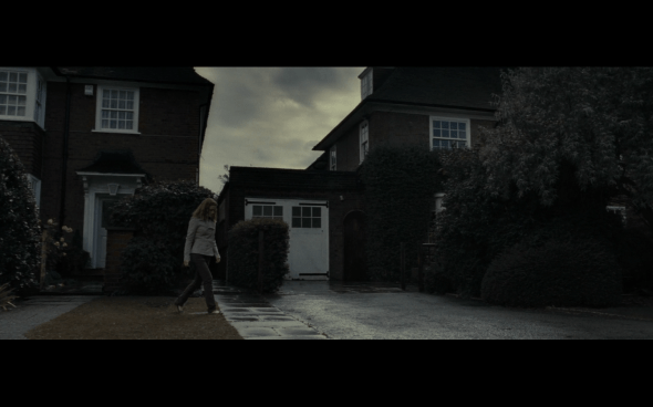 Harry Potter and the Deathly Hallows Part 1 - 34