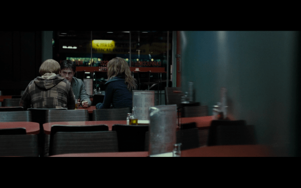 Harry Potter and the Deathly Hallows Part 1 - 413