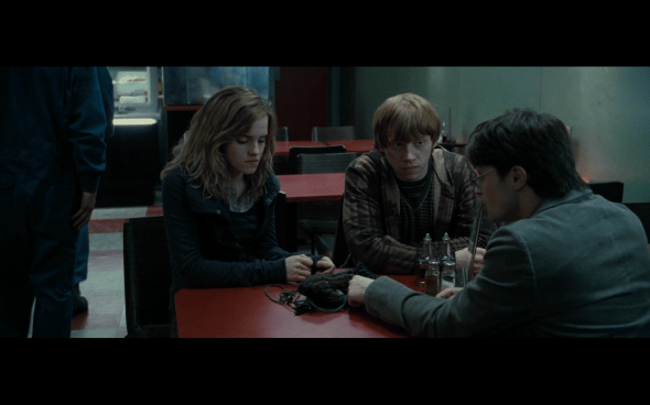 Harry Potter and the Deathly Hallows Part 1 - 417a