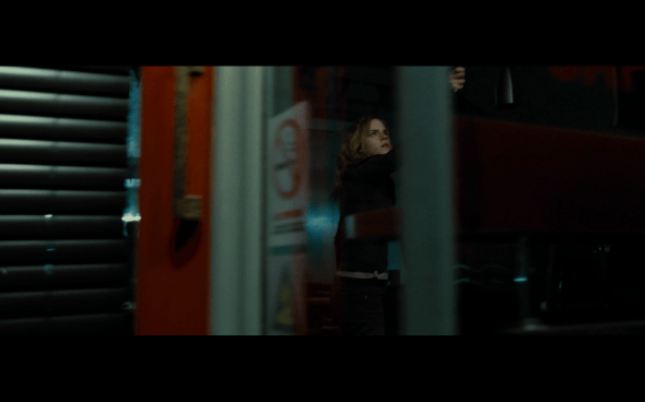 Harry Potter and the Deathly Hallows Part 1 - 431a