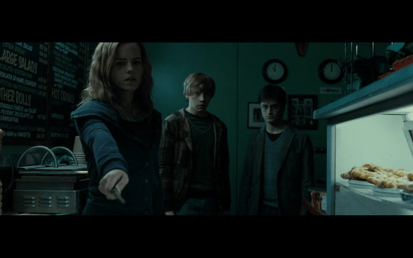 Harry Potter and the Deathly Hallows Part 1 - 439