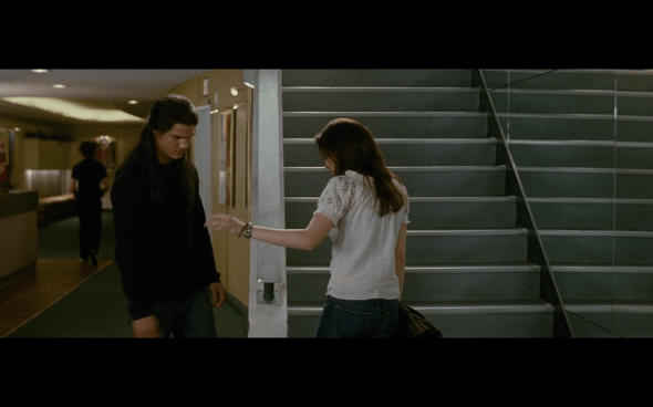 The Twilight Saga New Moon - 411