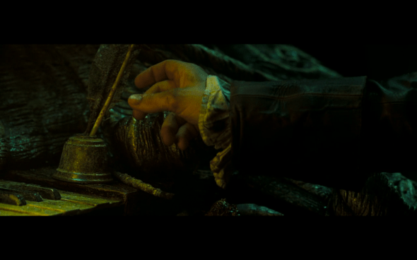 Pirates of the Caribbean Dead Man's Chest - 1307