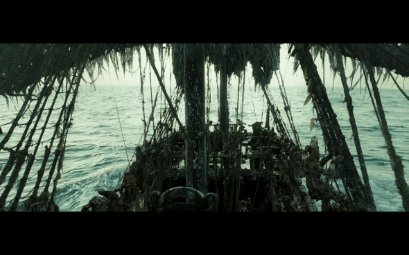 Pirates of the Caribbean Dead Man's Chest - 1560