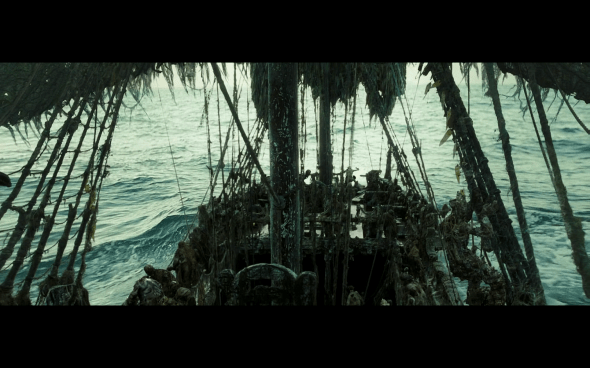 Pirates of the Caribbean Dead Man's Chest - 1561