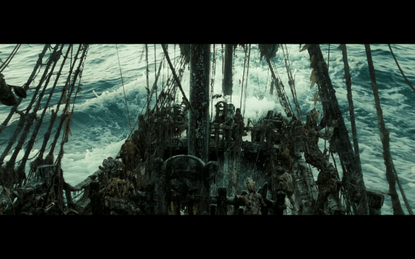 Pirates of the Caribbean Dead Man's Chest - 1563