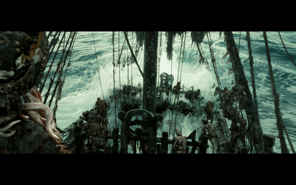 Pirates of the Caribbean Dead Man's Chest - 1564