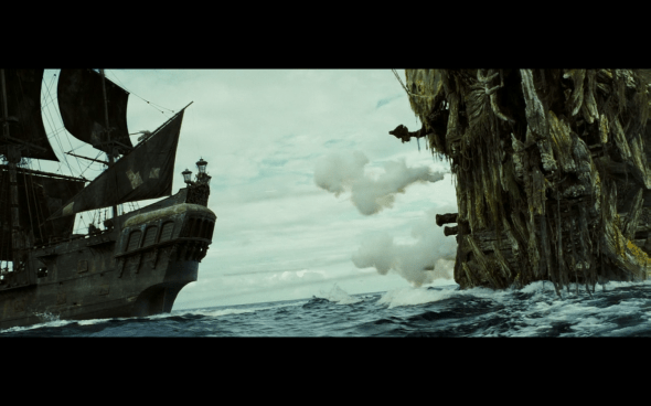 Pirates of the Caribbean Dead Man's Chest - 2075