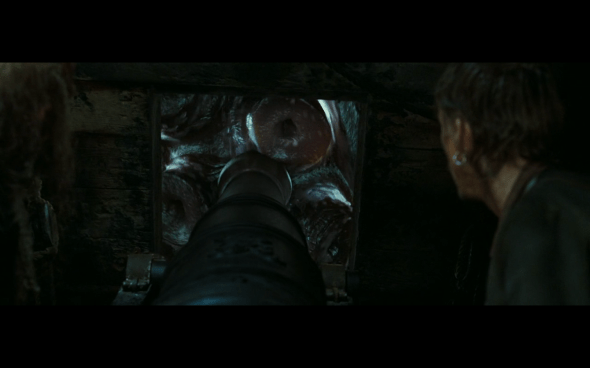 Pirates of the Caribbean Dead Man's Chest - 2124