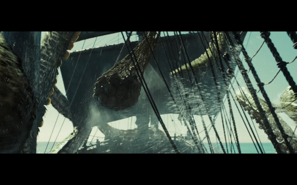 Pirates of the Caribbean Dead Man's Chest - 2215