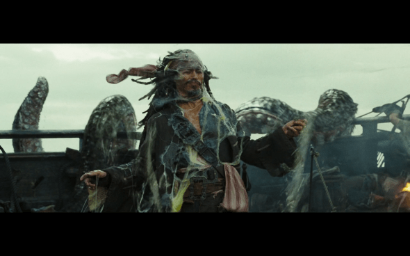 Pirates of the Caribbean Dead Man's Chest - 2300