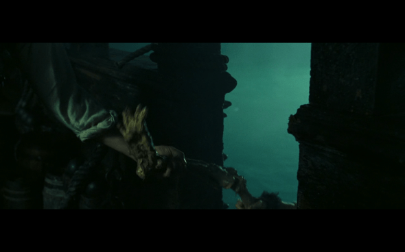 Pirates of the Caribbean Dead Man's Chest - 77