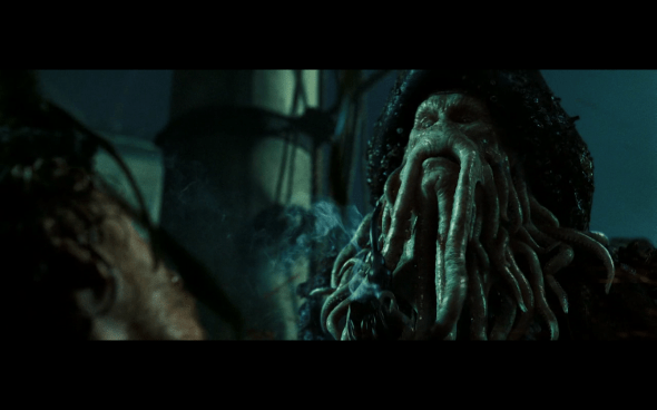 Pirates of the Caribbean Dead Man's Chest - 900