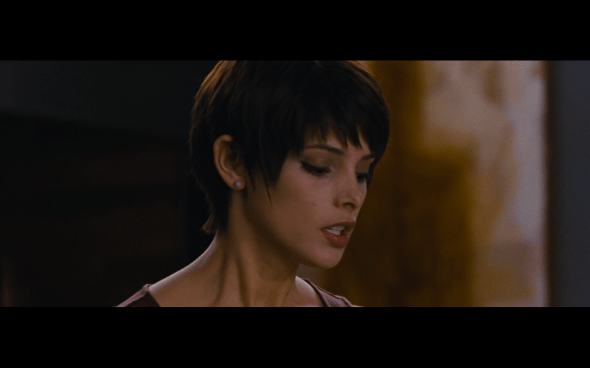 The Twilight Saga Breaking Dawn Part 1 - 1028