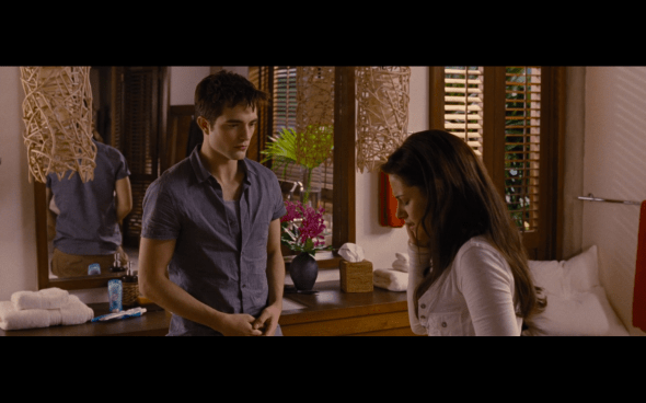 The Twilight Saga Breaking Dawn Part 1 - 640
