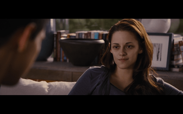The Twilight Saga Breaking Dawn Part 1 - 700