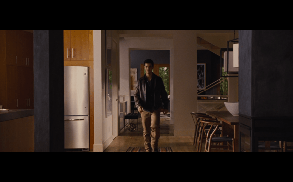 The Twilight Saga Breaking Dawn Part 1 - 720