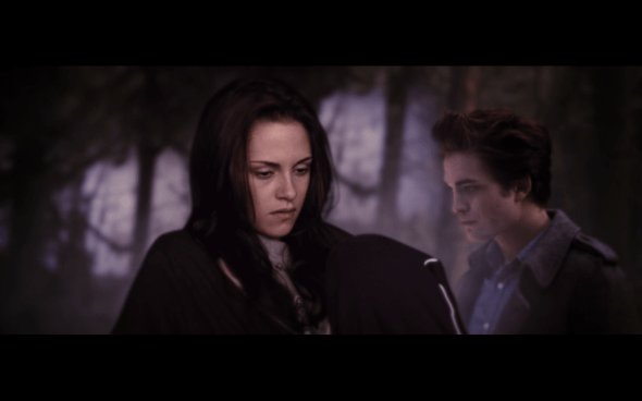 The Twilight Saga Breaking Dawn Part 2 - 1921