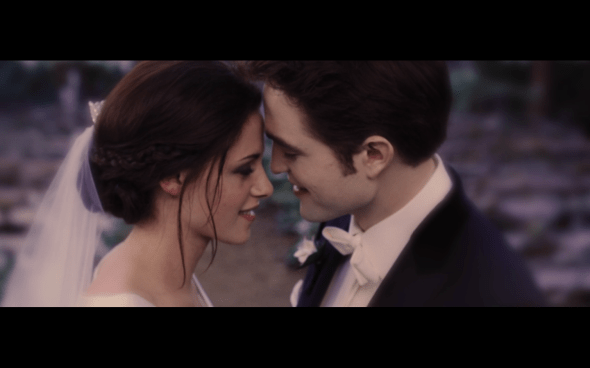 The Twilight Saga Breaking Dawn Part 2 - 1930