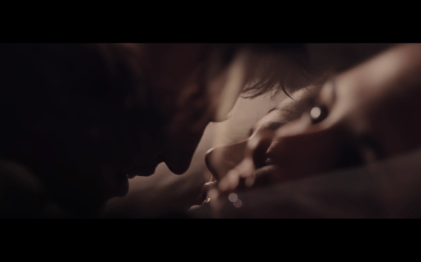 The Twilight Saga Breaking Dawn Part 2 - 1933