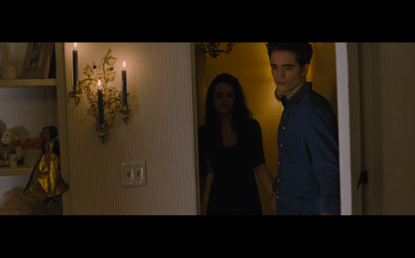 The Twilight Saga Breaking Dawn Part 2 - 401