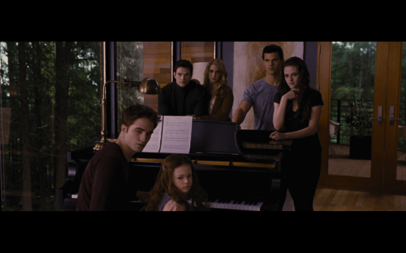 The Twilight Saga Breaking Dawn Part 2 - 748