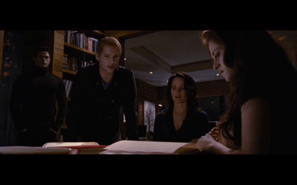 The Twilight Saga Breaking Dawn Part 2 - 755