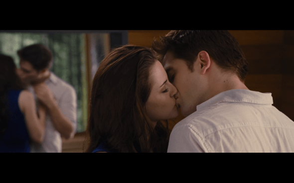 The Twilight Saga Breaking Dawn Part 2 - 77