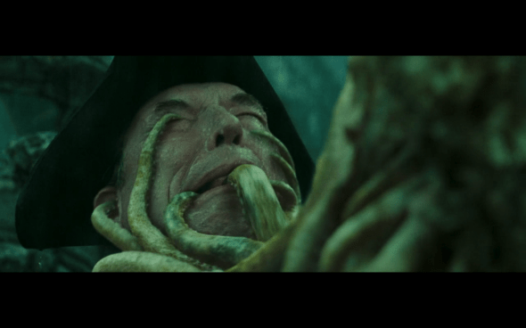 Pirates of the Caribbean At World's End - 2064