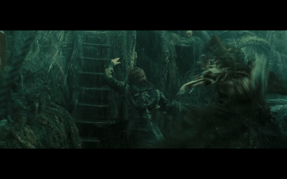 Pirates of the Caribbean At World's End - 2297