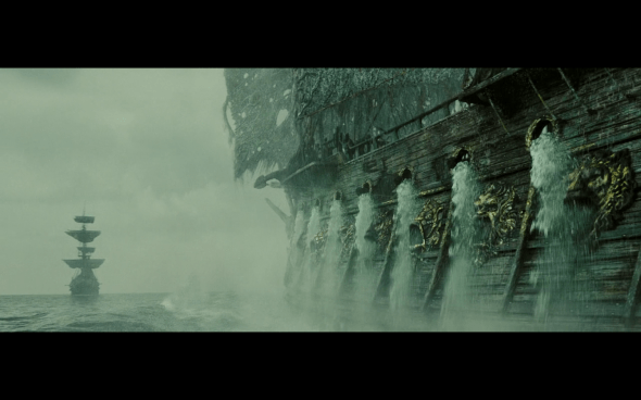 Pirates of the Caribbean At World's End - 2412