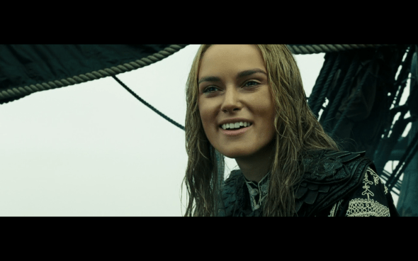 Pirates of the Caribbean At World's End - 2420