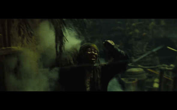 Pirates of the Caribbean At World's End - 330