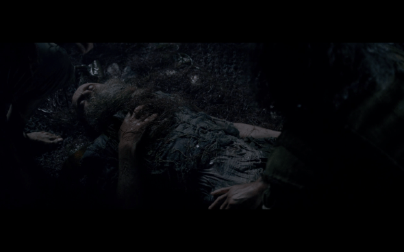 Pirates of the Caribbean On Stranger Tides - 7