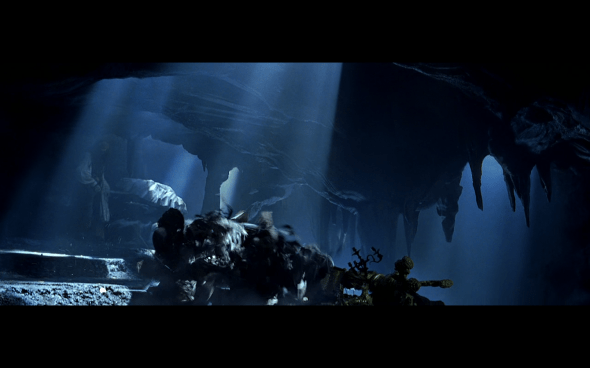 Pirates of the Caribbean The Curse of the Black Pearl - 2084